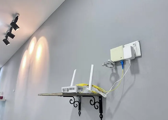 Elife D Summit Residences 2109 Wifi Netflix